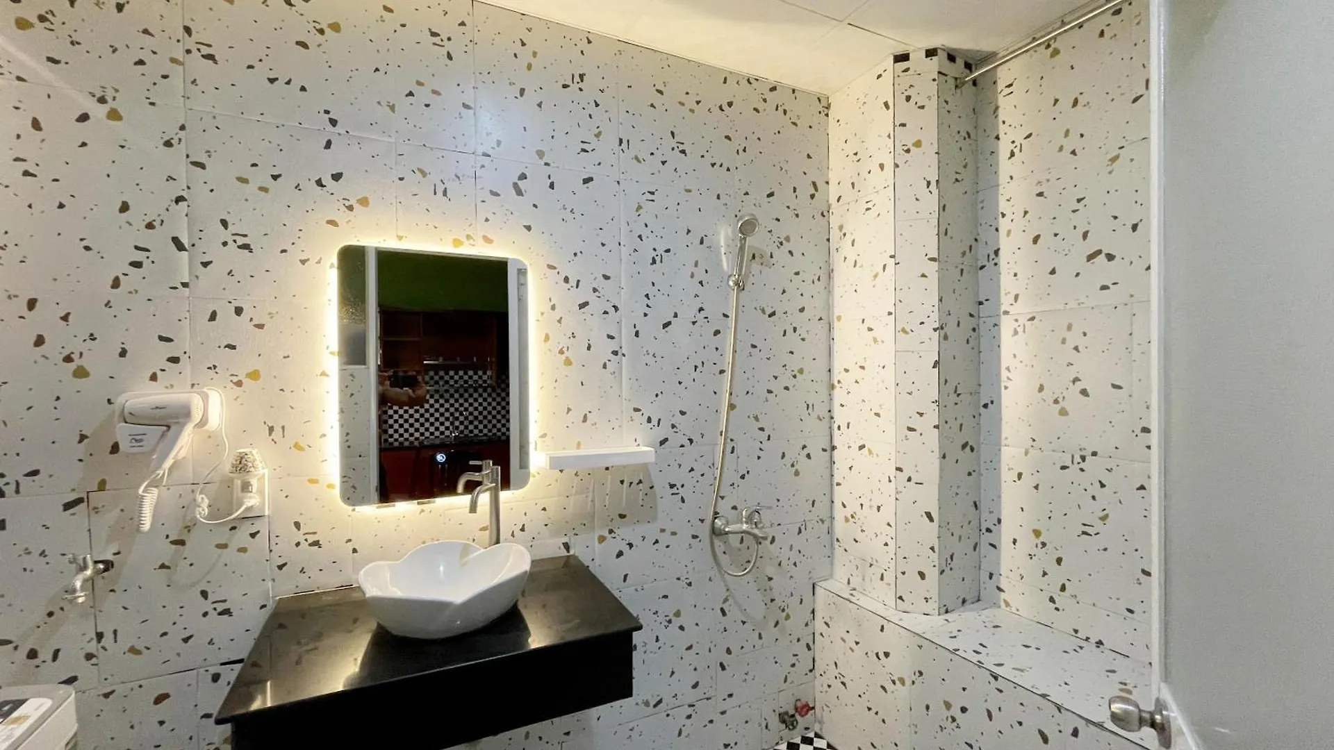 Lägenhetshotell 5-Homestay III Vung Tau